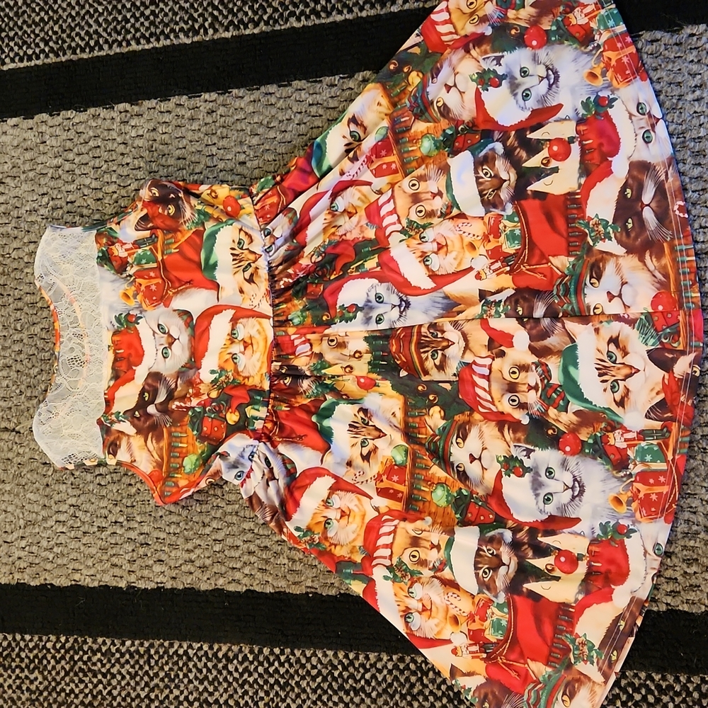 Beautiful, Vibrant Christmas Cat Dress, Size Large ❤️🎅🐱🤶❤️ - Picture 15 of 16